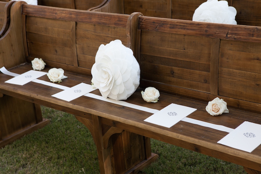13 Ways to Include Wood Details in Your Wedding